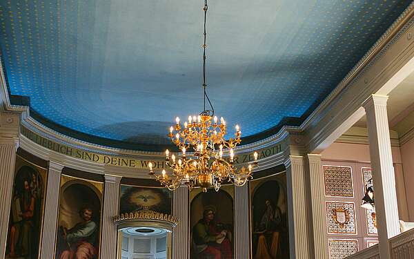 Sternenhimmel in der Schinkelkirche Neuhardenberg