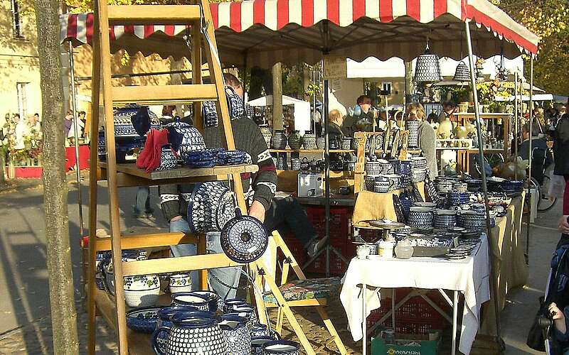 



    
        
                Töpfermarkt in Rheinsberg,
            
        
                Foto: Tourismusverband Ruppiner Seenland e.V./Madlen Wetzel
            
    
