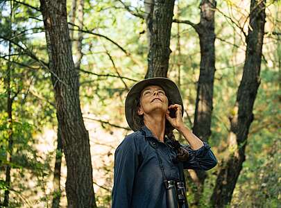 Frauke Bennett im Wald