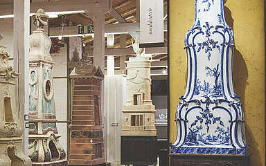 5_Blick in das Ofen- und Keramikmuseum mit Stockelsdorfer Ofen.jpg