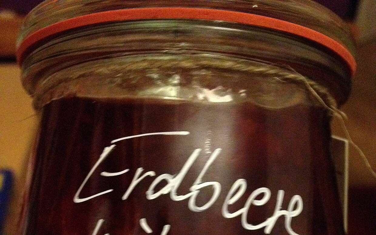 Erdbeermarmelade mit Minzbasilikum
