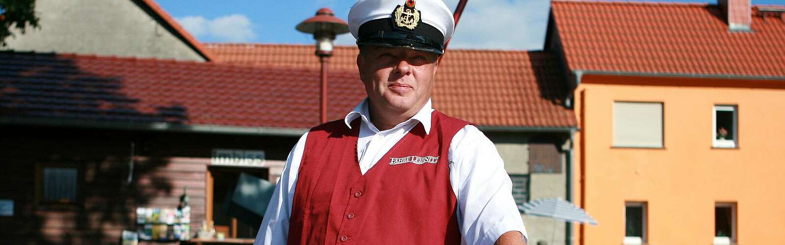 Fährmann Maik Slotta,
            
        
                Foto: TMB Tourismus-Marketing Brandenburg GmbH/Steffen Lehmann