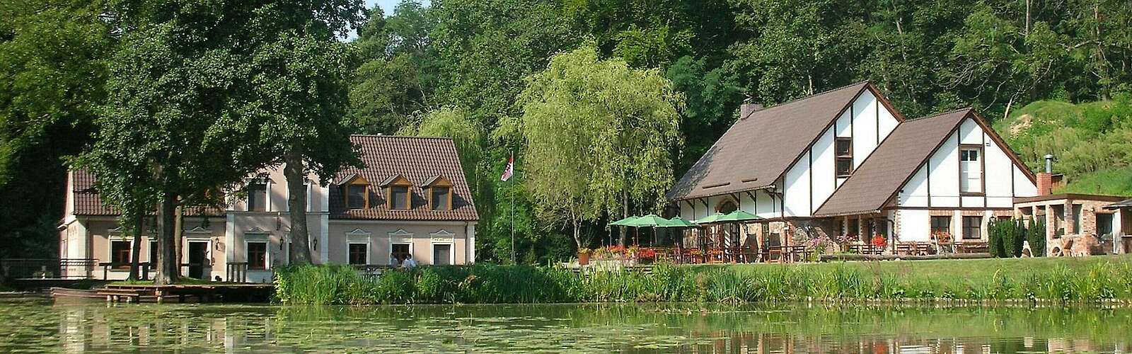 Blick auf das Gut Klostermühle,
            
        
                Foto: Gut Klostermühle/Kein Urheber bekannt