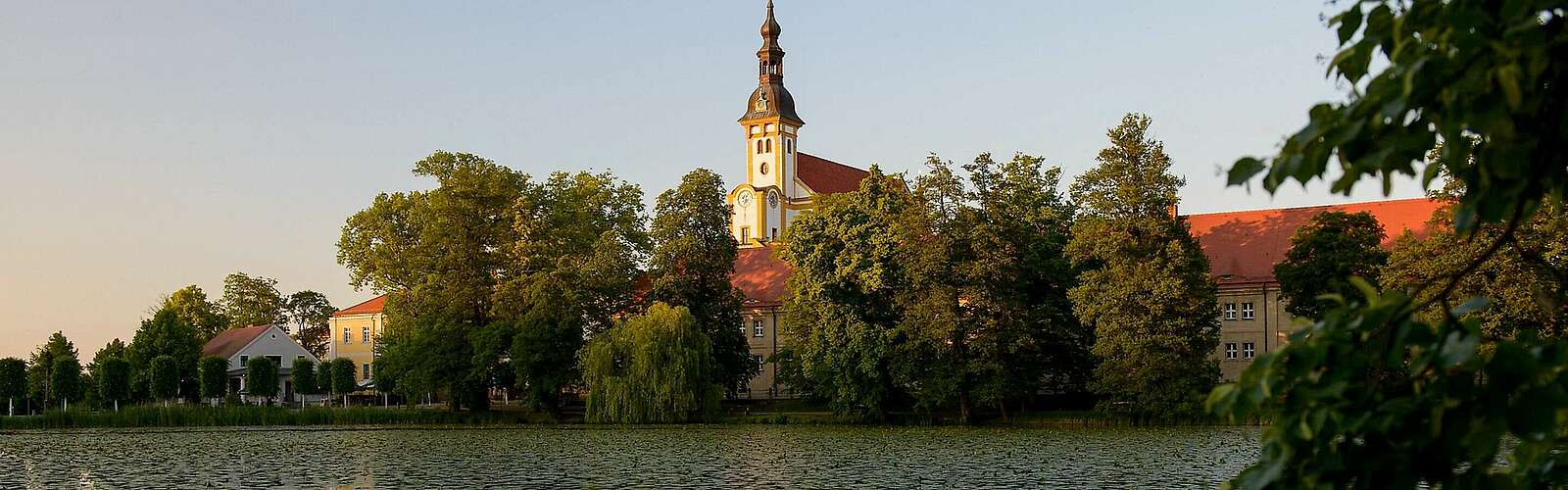 Kloster Neuzelle,
            
        
                Foto: TMB Tourismus-Marketing Brandenburg GmbH/Sebastian Höhn