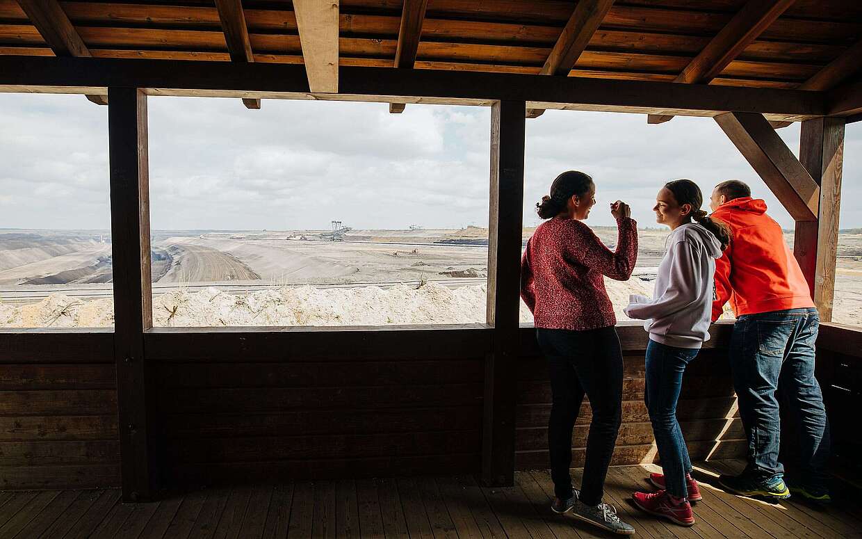 Familie am Tagebau Welzow-Süd