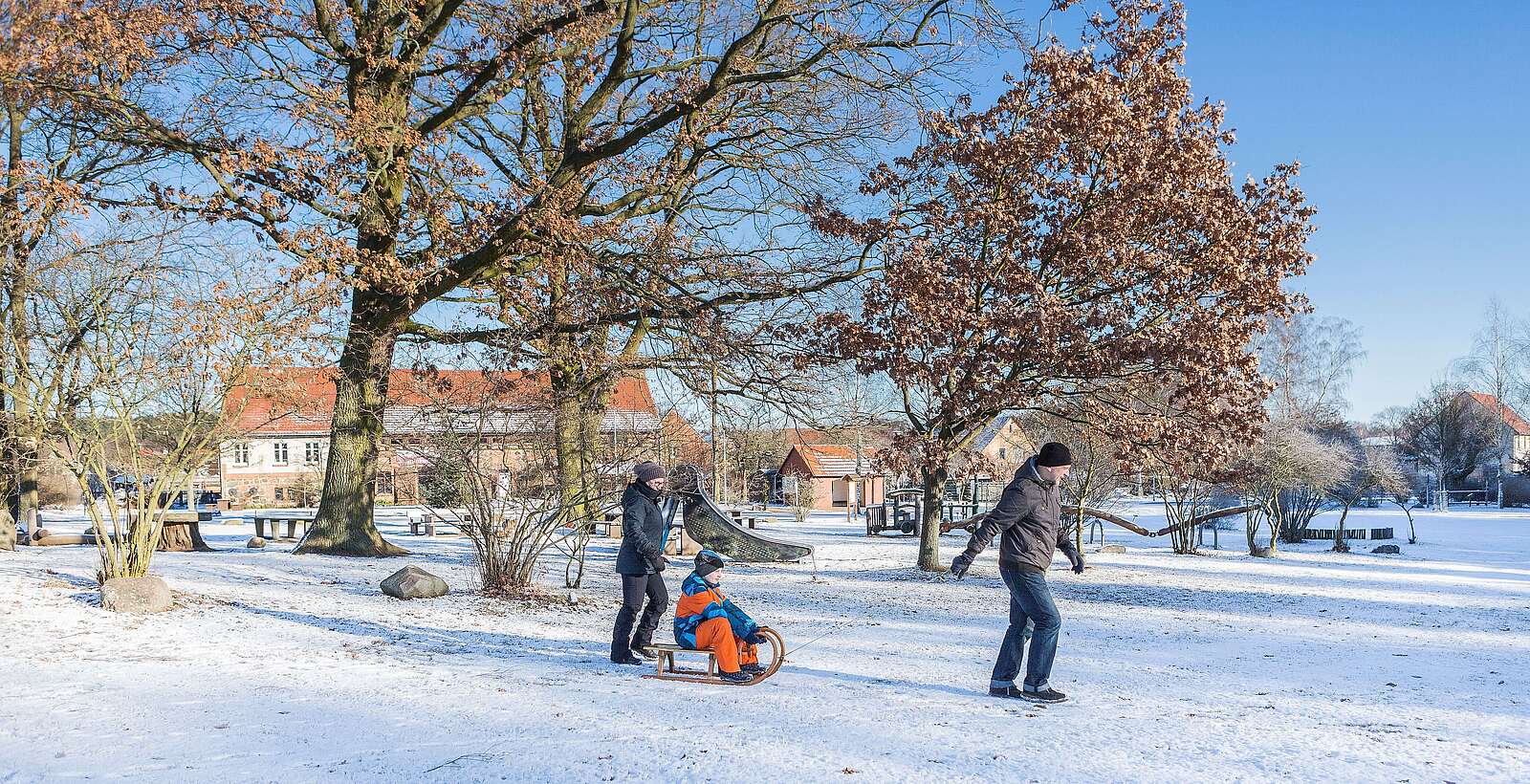 Familie im Winter
