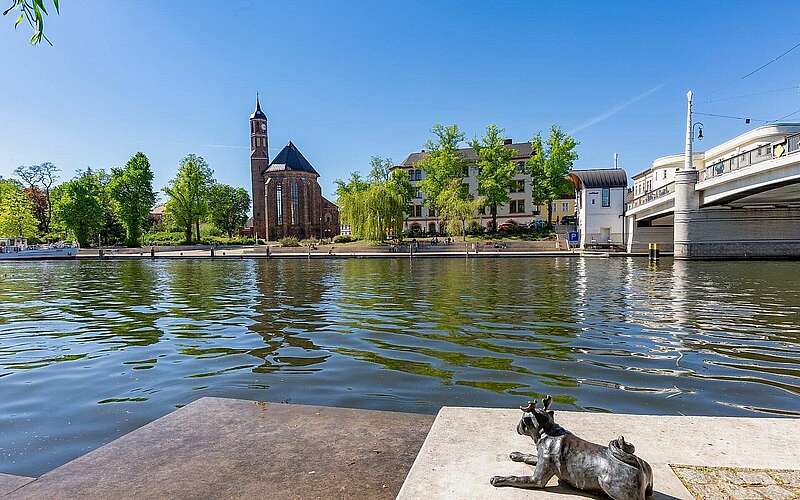



    
        
                Jahrtausendbrücke Brandenburg an der Havel,
            
        
                Foto: TMB Tourismus-Marketing Brandenburg GmbH/Steffen Lehmann
            
    
