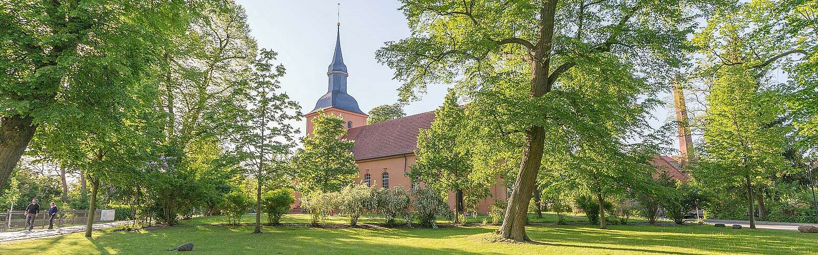 Dorfkirche Ribbeck,
        
    

        Foto: Fotograf / Lizenz - Media Import/Steffen Lehmann