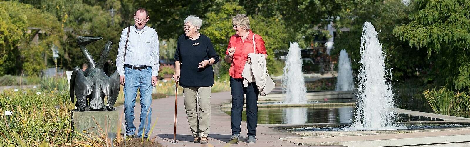 Spaziergang auf der Freundschaftsinsel,
            
        
                Foto: TMB Tourismus-Marketing Brandenburg GmbH/Nada Quenzel