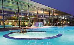 Außenbecken der Spreewald Therme in Burg