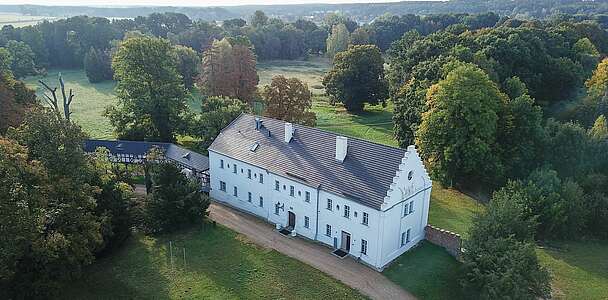 Altes_Schloss_Drohne.jpg