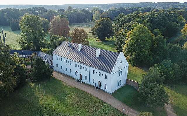 Altes_Schloss_Drohne.jpg