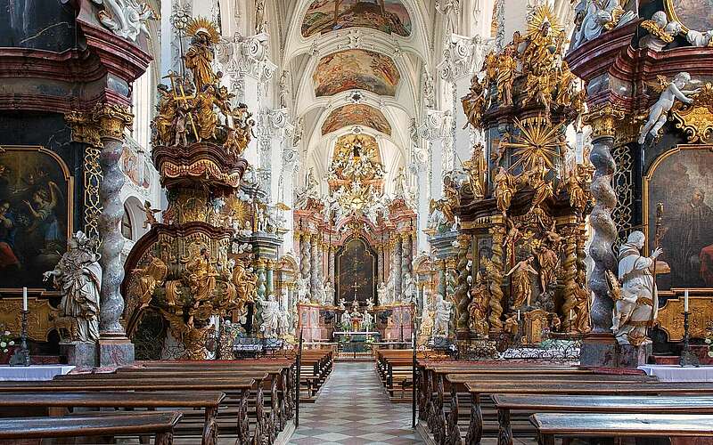 



        
            Stiftskirche Kloster Neuzelle,
        
    

        Foto: Fotograf / Lizenz - Media Import/Florian Läufer
    