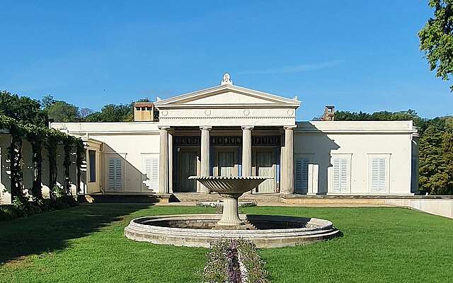 Schloss Charlottenhof