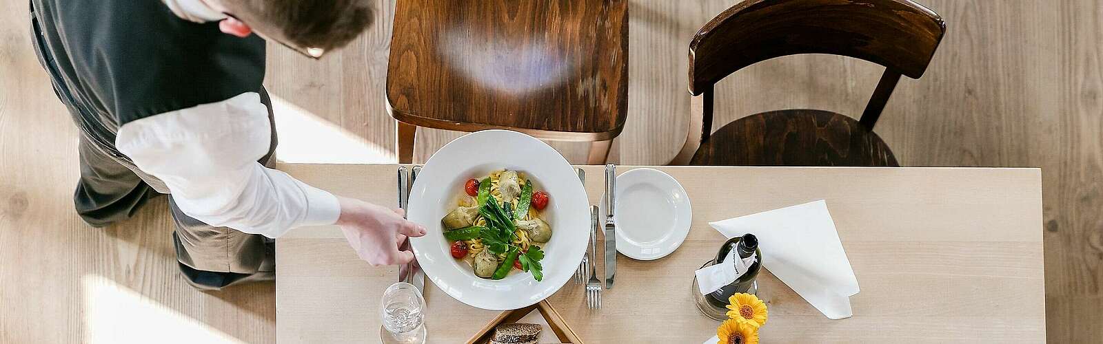 Brennerei - Das Landgasthaus im Hotel Schloss Neuhardenberg,
            
        
                Foto: Fotokraftwerk/Kein Urheber bekannt