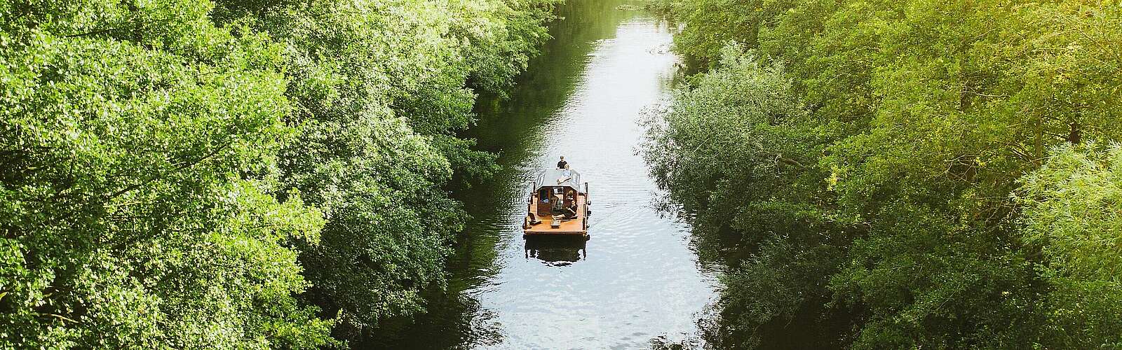 Floßtour auf dem Schwielochsee,
            
        
                Foto: TMB Tourismus-Marketing Brandenburg GmbH/Julia Nimke