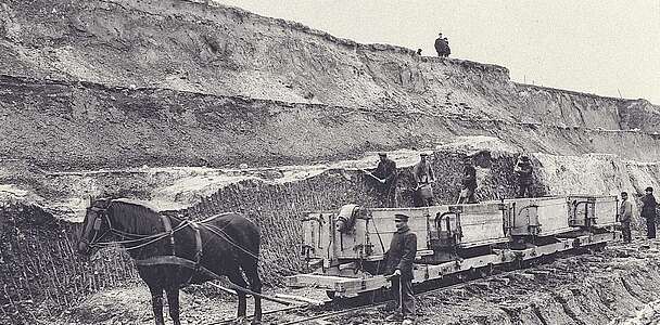 Lorenbahn u. Tonabbau in den Pötterbergen Titzenthaler 1905 Archiv OKMHB