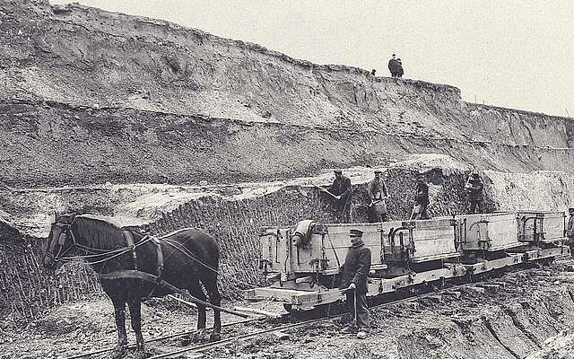Lorenbahn u. Tonabbau in den Pötterbergen Titzenthaler 1905 Archiv OKMHB