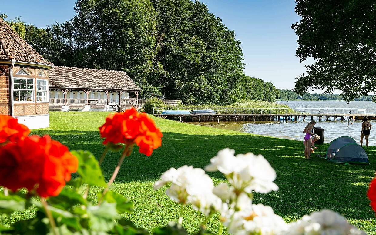 Liegewiese im Jahnbad Neuruppin