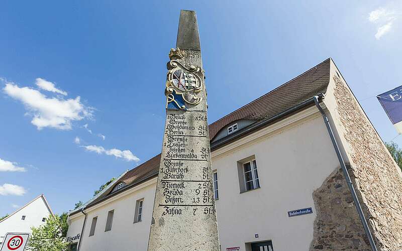 



    
        
                Postsäule in Bad Belzig,
            
        
                Foto: TMB Tourismus-Marketing Brandenburg GmbH/Steffen Lehmann
            
    
