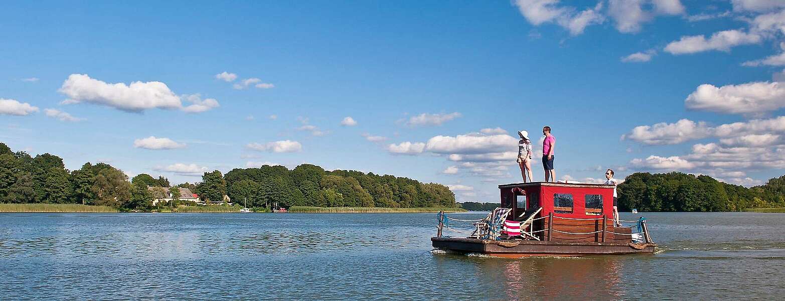 Floßtour auf dem Großen Wentowsee,
        
    

        Foto: Fotograf / Lizenz - Media Import/Yorck Maecke