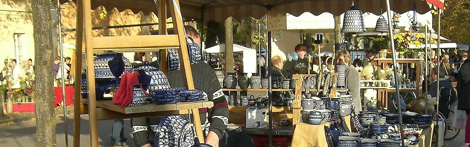 Töpfermarkt in Rheinsberg,
            
        
                Foto: Tourismusverband Ruppiner Seenland e.V./Madlen Wetzel