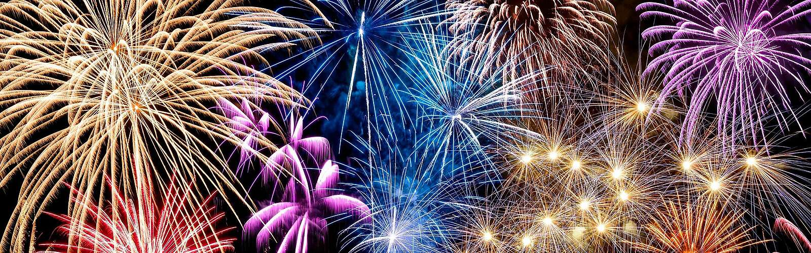 Silvester-Feuerwerk,
            
        
                Foto: Adobe Inc./Smileus