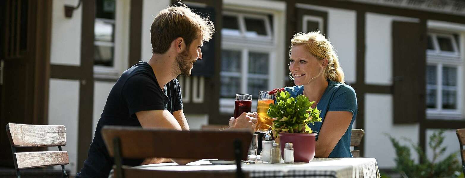 Paar im Restaurant Fontanehaus,
        
    

        Foto: Fotograf / Lizenz - Media Import/Wolfgang Ehn