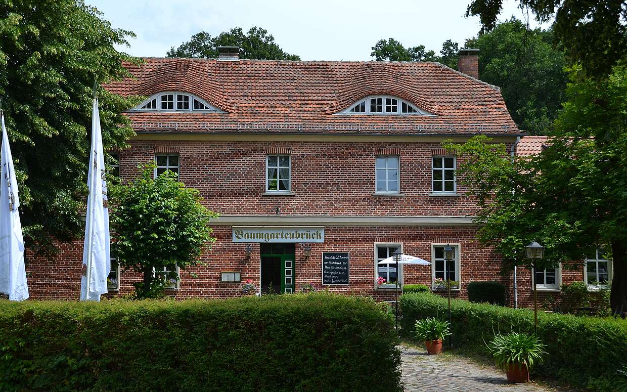 In diesem Gebäude in Baumgartenbrück wurde früher der Brückenzoll kassiert.