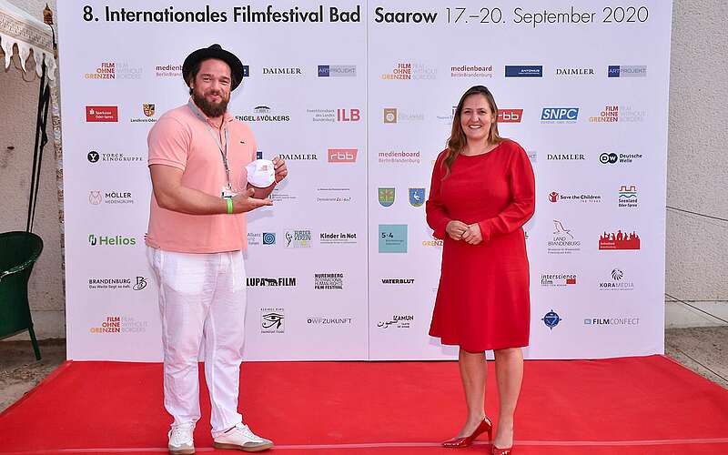 



        
            Filmfestival Film ohne Grenzen in Bad Saarow,
        
    

        Foto: Fotograf / Lizenz - Media Import/Boris Trenkel
    