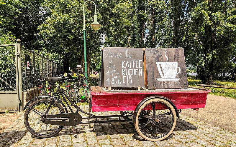 



        
            Kaffee-Rad,
        
    

        Foto: TMB Tourismus-Marketing Brandenburg GmbH/Antje Tischer
    