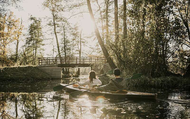 



    
        
                Kanutour im herbstlichen Spreewald,
            
        
                Foto: TMB Tourismus-Marketing Brandenburg GmbH/Malte Jäger
            
    
