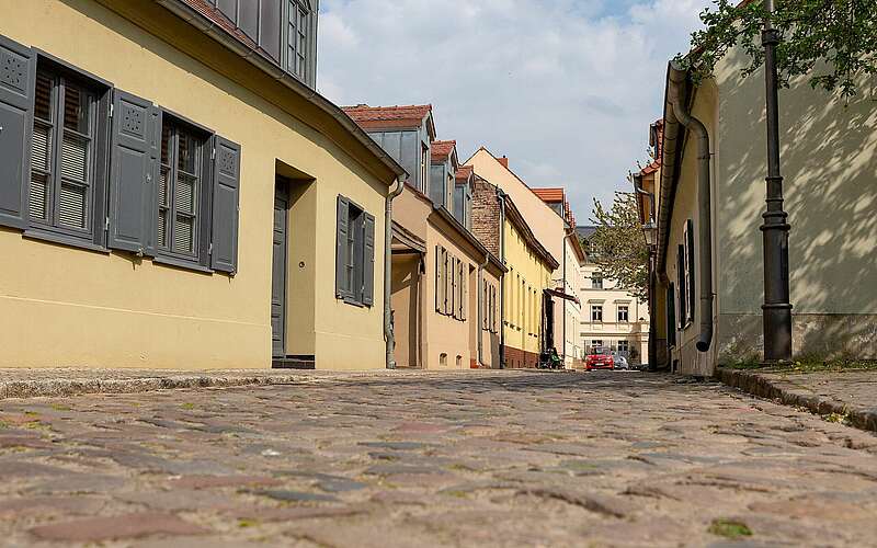 



    
        
                Gasse in Werder an der Havel,
            
        
                Foto: TMB Tourismus-Marketing Brandenburg GmbH/Steffen Lehmann
            
    
