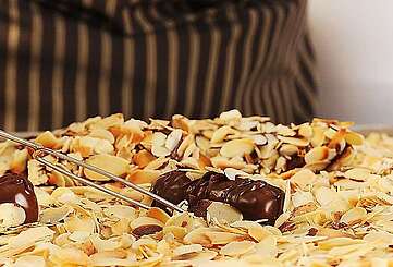 Pralinenherstellung in der Confiserie Felicitas