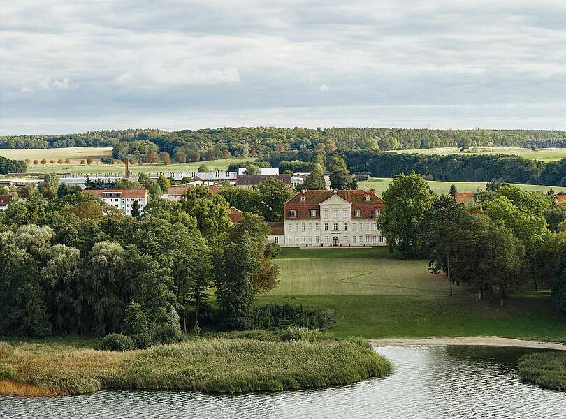Blick auf Schloss Kummerow