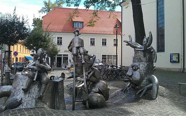 Lutkibrunnen vor der Nikolaikirche Lübbenau