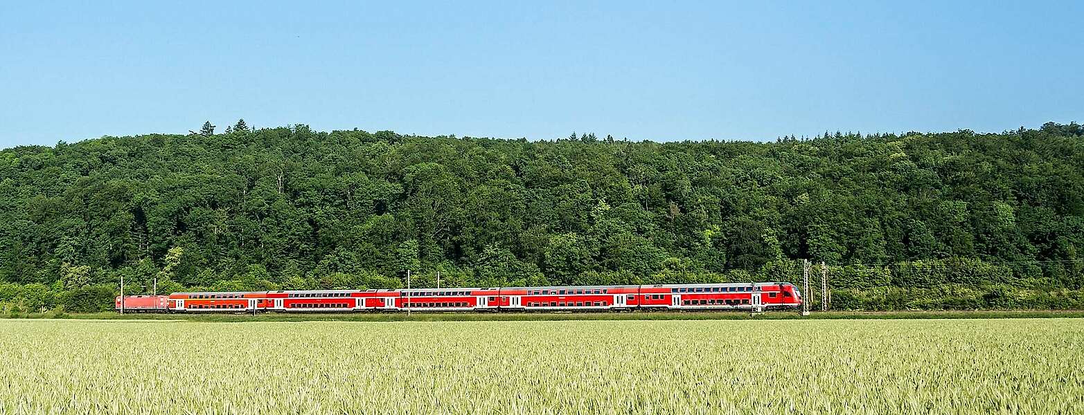 Mit dem Regionalexpress durch Brandenburg,
            
        
                Foto: Adobe Inc./Calado