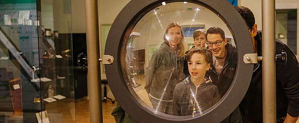 Familienspaß im Optik Museum